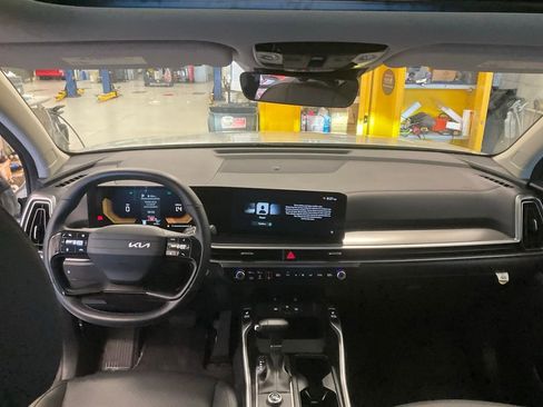 Certified 2026 Kia Sorento S w/ S Panoramic Sunroof Package FWD image 14