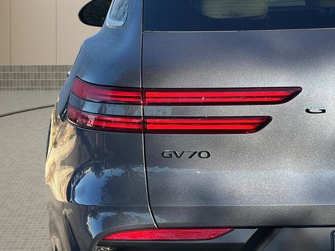 Certified 2026 Genesis GV70 2.5T Select image 45