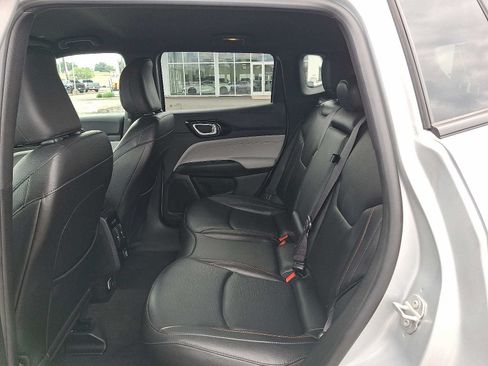 Used 2024 Jeep Compass Limited AWD/4WD image 10