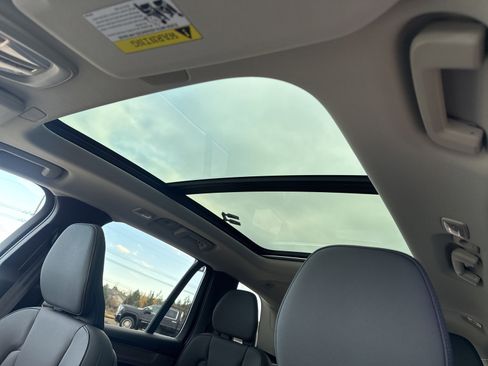 New 2026 Volvo XC90 B5 Core w/ Protection Package image 26