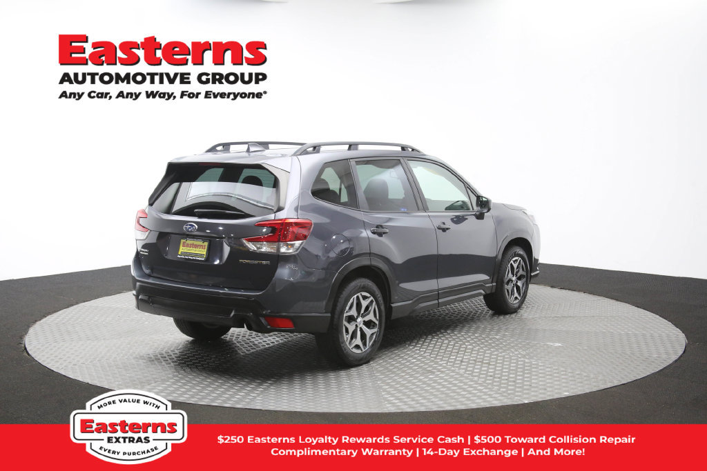 Used 2023 Subaru Forester Premium AWD/4WD image 46