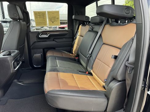 Used 2024 Chevrolet Silverado 2500 High Country AWD/4WD image 31