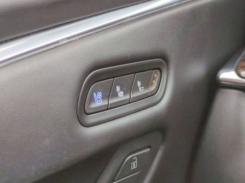 Used 2023 Cadillac Escalade ESV Sport Platinum image 23