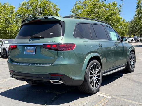 New 2026 Mercedes-Benz GLS 580 4MATIC image 8