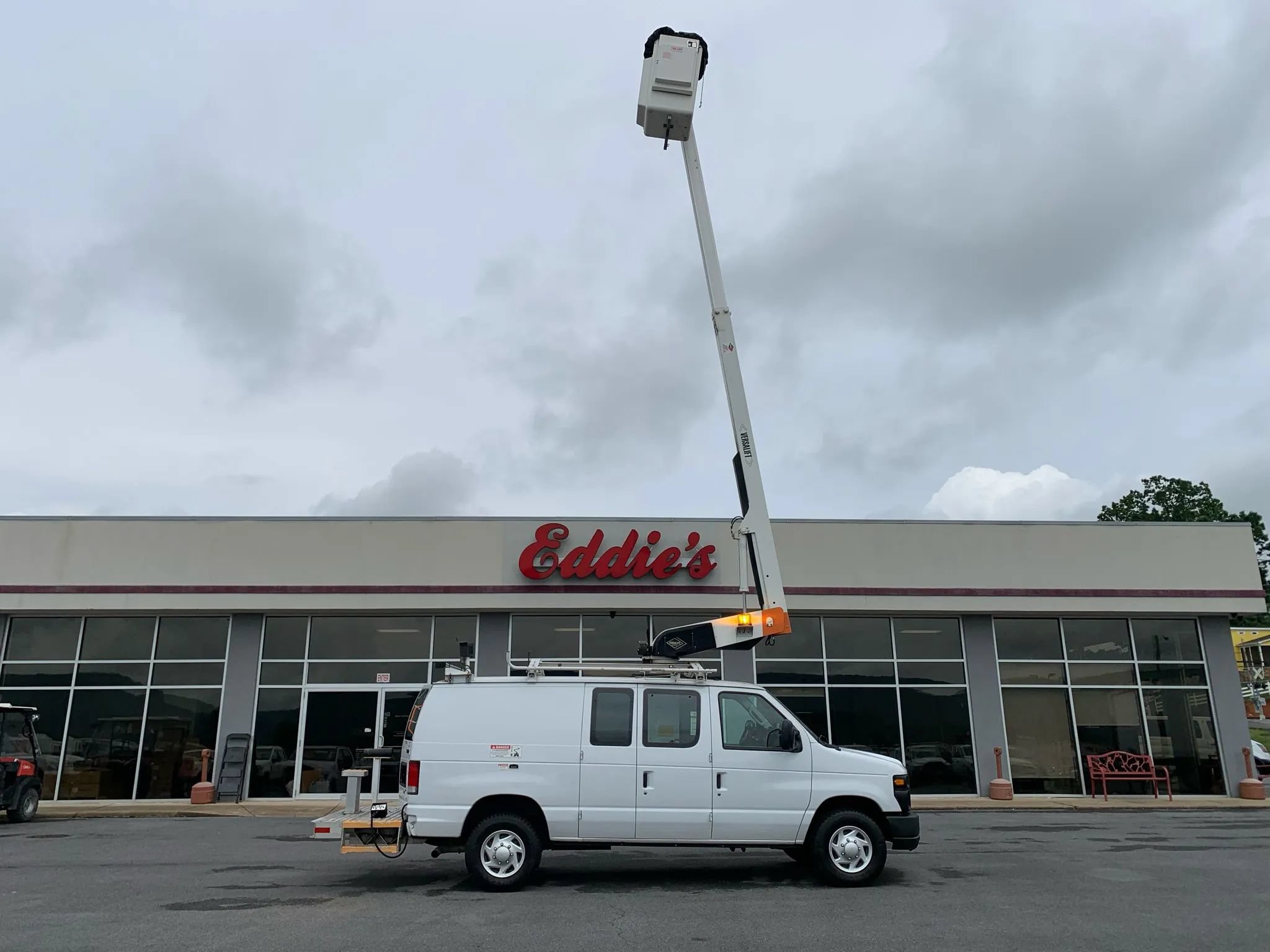Used 2013 Ford E-350 and Econoline 350 Super Duty RWD image 43