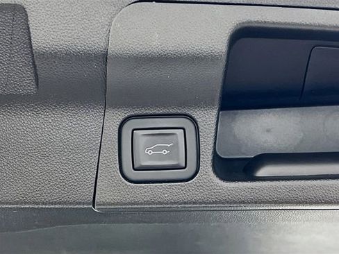 Used 2023 GMC Acadia Denali w/ Denali Ultimate Package image 29