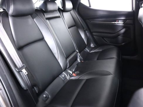 Used 2021 MAZDA MAZDA3 s FWD image 38