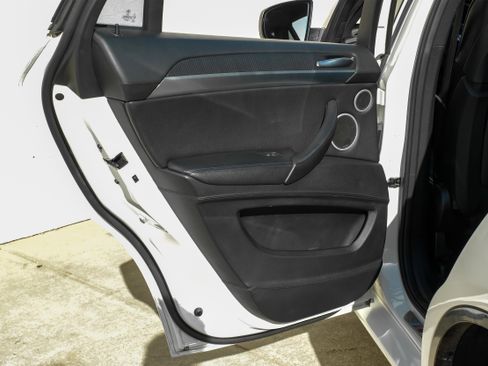 Used 2012 BMW X6 M image 41