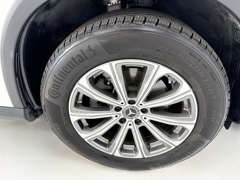 Used 2023 Mercedes-Benz GLC 300 image 31