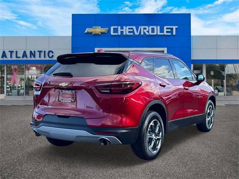 Certified 2025 Chevrolet Blazer LT w/ Convenience Package image 6