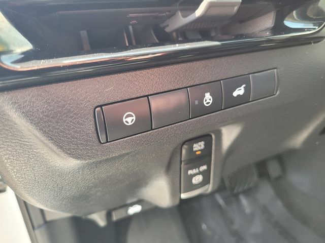 Certified 2025 Nissan Murano SL w/ Cargo Package AWD/4WD image 19