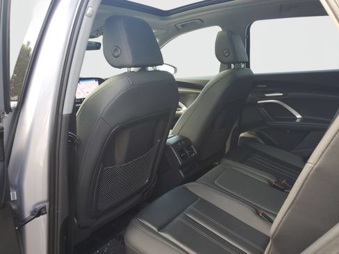 Used 2025 Audi Q5 Premium w/ Premium Plus AWD/4WD image 14