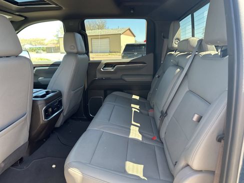 Used 2022 GMC Sierra 1500 SLT w/ SLT Premium Plus Package AWD/4WD image 22