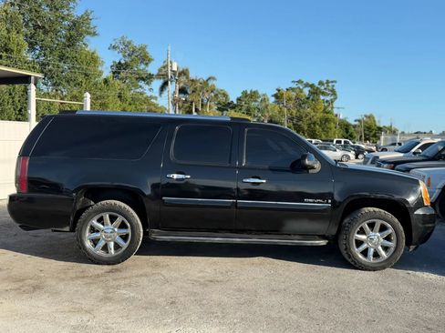 Used 2007 GMC Yukon XL Denali AWD/4WD image 2
