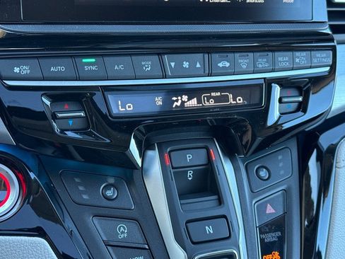 New 2026 Honda Odyssey Touring image 19