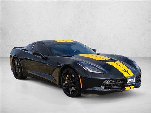 Used 2016 Chevrolet Corvette Stingray Coupe w/ 3LT Preferred Equipment Group RWD image 3