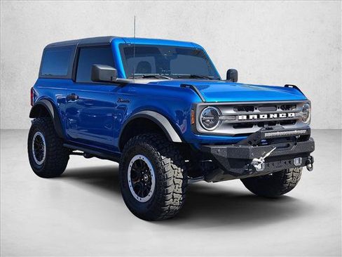 Used 2023 Ford Bronco 2-Door AWD/4WD image 3