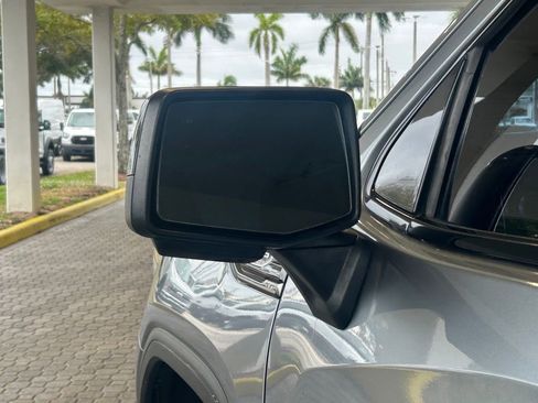 Used 2019 GMC Sierra 1500 AT4 w/ AT4 Premium Package image 16