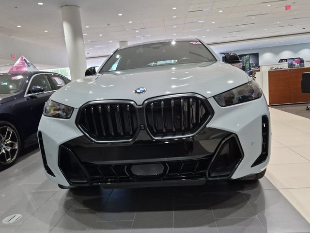 Used 2024 BMW X6 xDrive40i w/ Executive Package AWD/4WD image 2