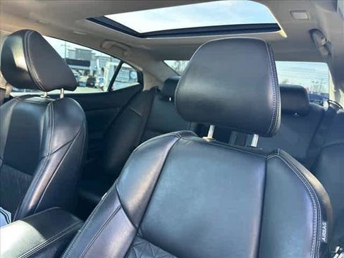Used 2018 Nissan Maxima Platinum image 18
