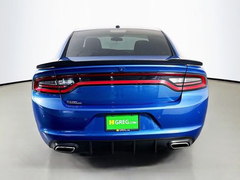 Used 2022 Dodge Charger SXT RWD image 8