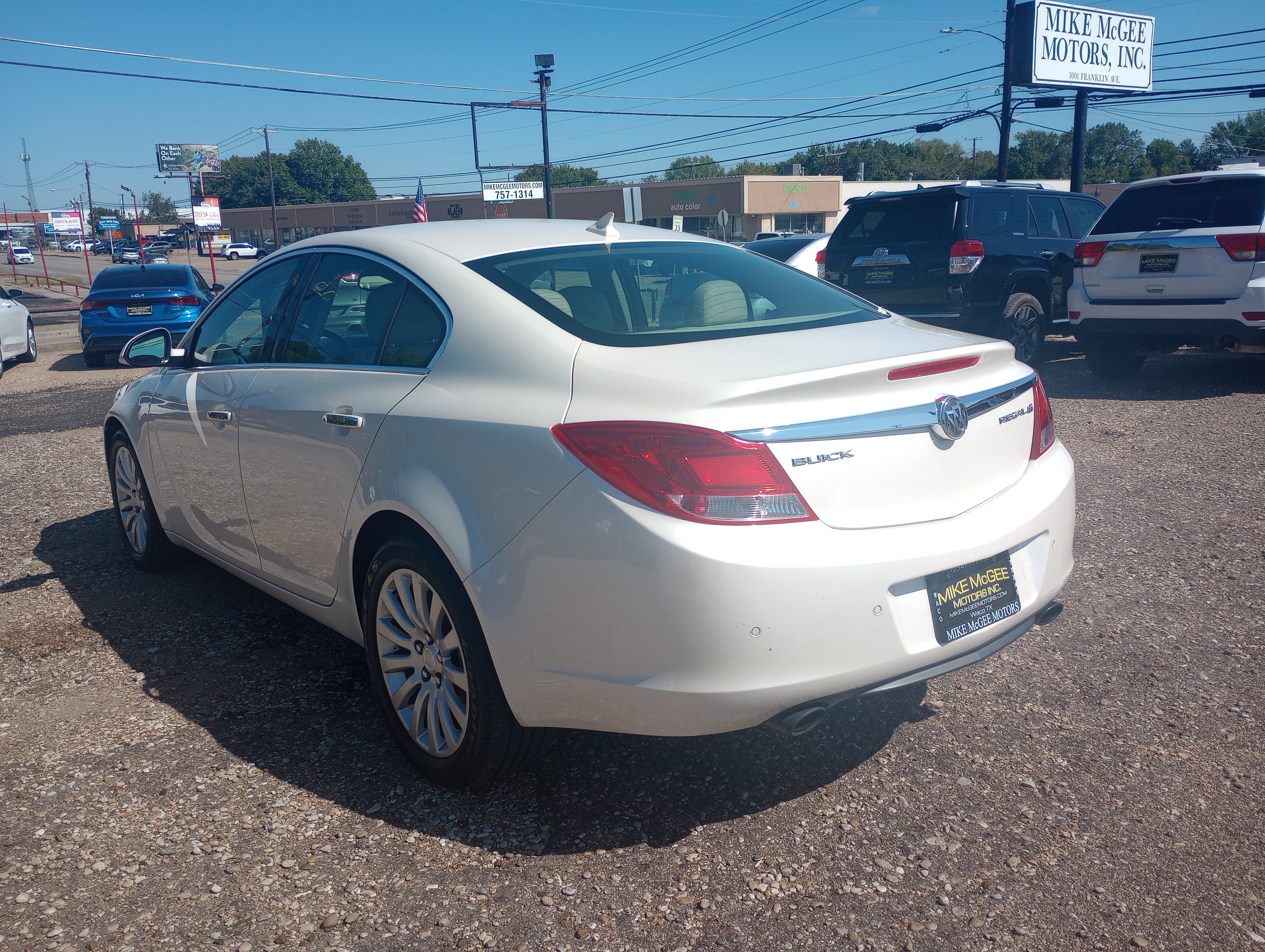 Used 2013 Buick Regal Premium FWD image 5