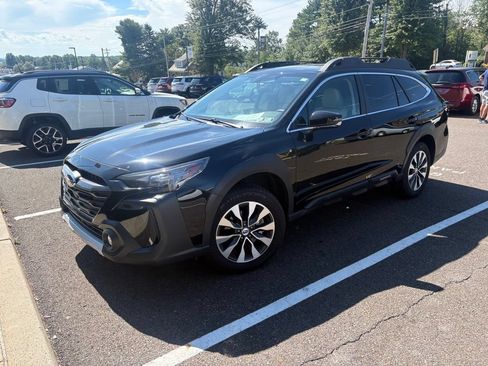 Used 2025 Subaru Outback Limited w/ Tech Package 2 AWD/4WD image 4