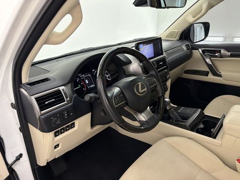 Certified 2023 Lexus GX 460 Premium AWD/4WD image 4