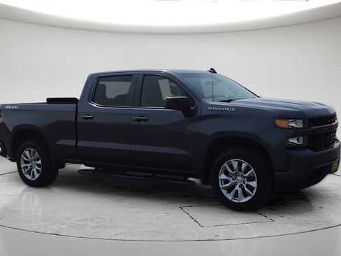 Used 2021 Chevrolet Silverado 1500 Custom w/ LPO, Dark Essentials Package AWD/4WD image 4