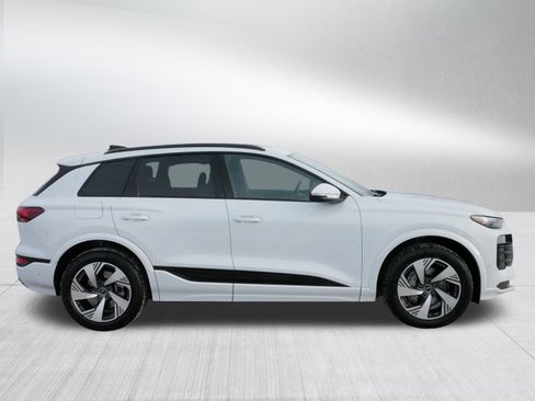 Used 2025 Audi Q6 e-tron Premium Plus w/ Premium Plus image 8