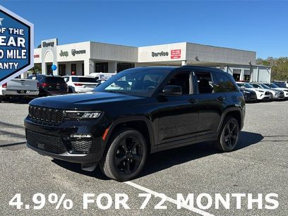 New 2025 Jeep Grand Cherokee Limited w/ Black Appearance Package