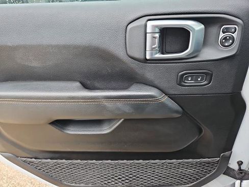 Used 2023 Jeep Gladiator Mojave w/ LED Lighting Group image 20