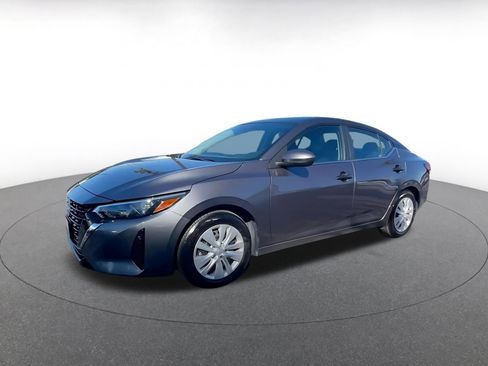 Used 2025 Nissan Sentra S image 7