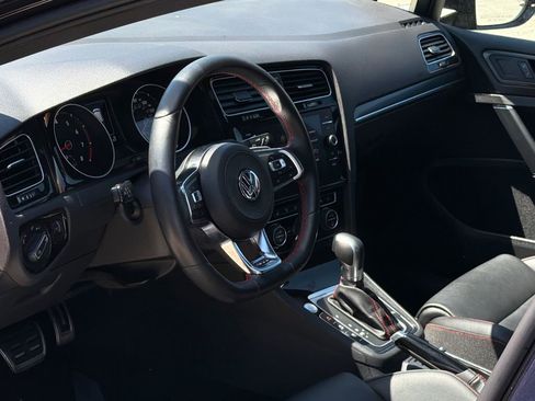 Used 2018 Volkswagen GTI S FWD image 13