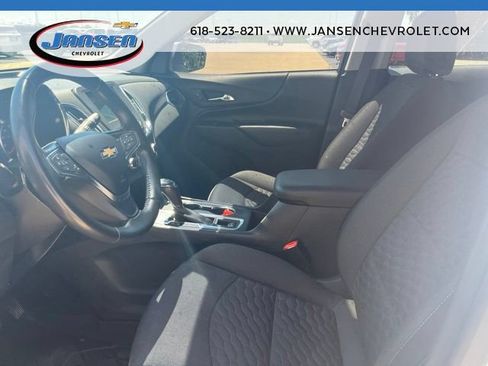 Used 2019 Chevrolet Equinox LT w/ Driver Convenience Package FWD image 10