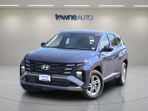 Used 2025 Hyundai Tucson SE AWD/4WD image 9