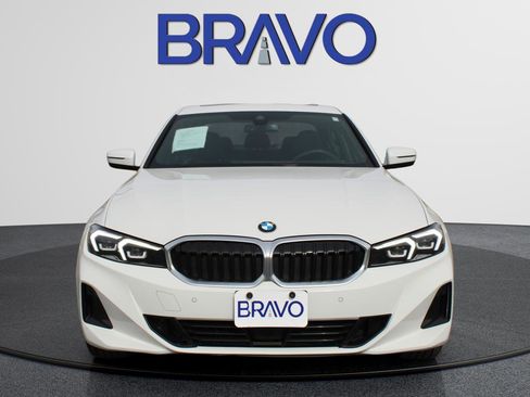 Used 2025 BMW 330i Sedan image 2