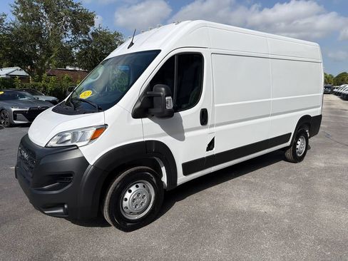 Used 2023 RAM ProMaster 3500 FWD image 1