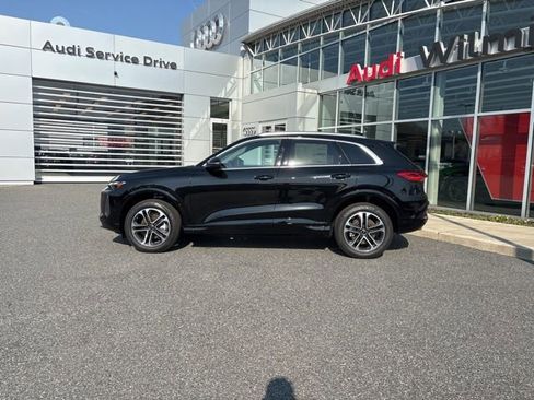 New 2026 Audi Q5 Premium image 2