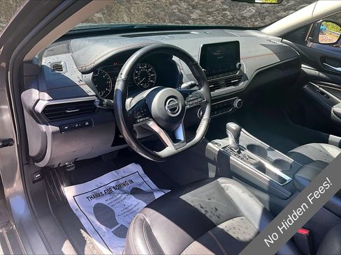 Used 2022 Nissan Altima 2.5 SR FWD image 12