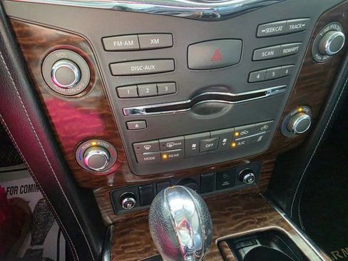 Used 2017 Nissan Armada Platinum w/ Interior Lighting Package RWD image 13