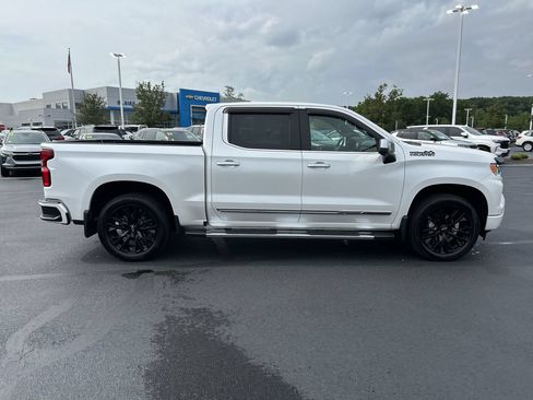 Used 2022 Chevrolet Silverado 1500 High Country AWD/4WD image 8