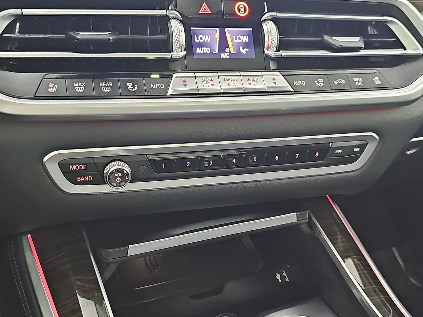Used 2020 BMW X5 M50i w/ Executive Package AWD/4WD image 24