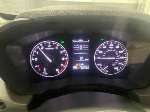 Used 2024 Subaru Crosstrek 2.5i Limited AWD/4WD image 15