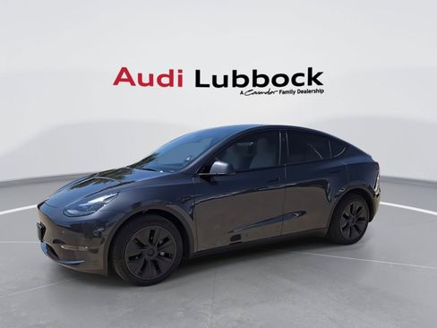 Used 2025 Tesla Model Y Long Range AWD/4WD image 5