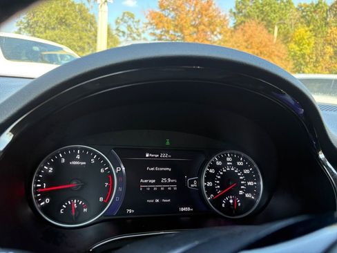 Used 2021 Kia Seltos SX w/ SX Sunroof Package image 16