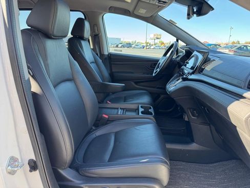 Used 2023 Honda Odyssey EX-L image 17