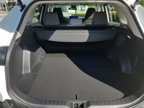 Certified 2025 Toyota RAV4 XLE w/ Convenience Package FWD image 11