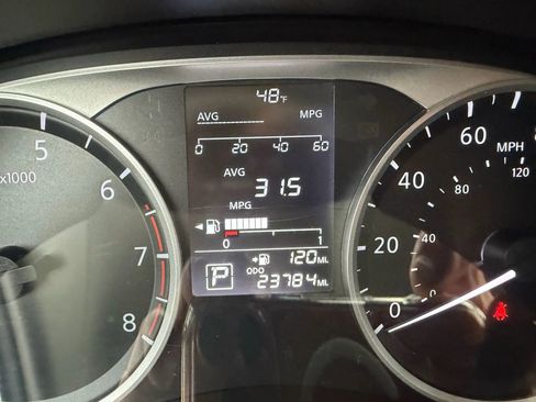 Used 2024 Nissan Versa S w/ Trunk Package image 11