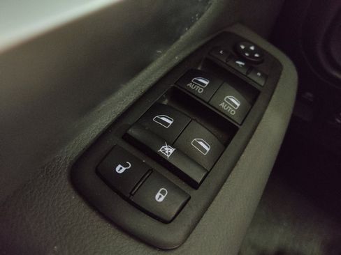Used 2022 RAM 1500 Big Horn RWD image 27